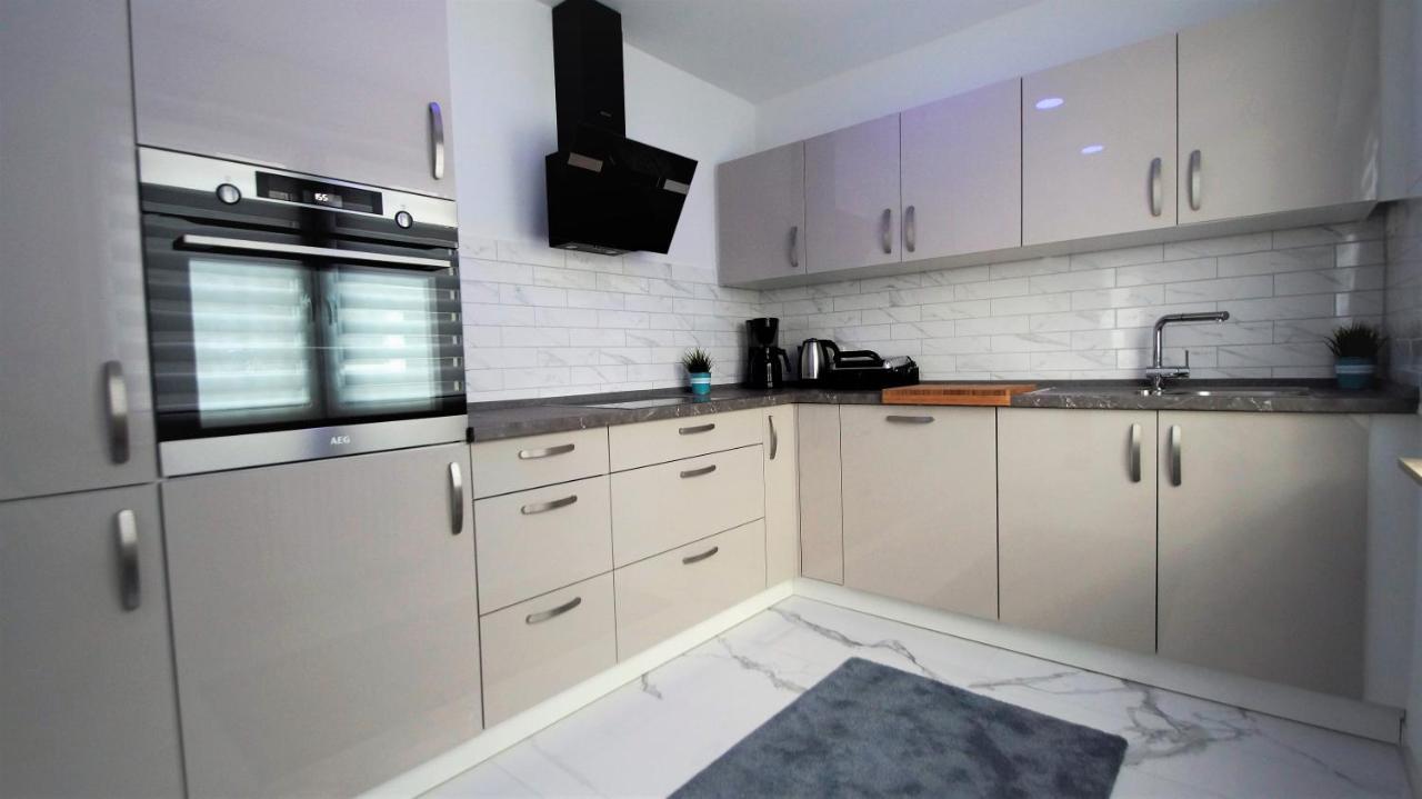 Luxus Wohnungen Naehe Koeln City/Messe แบร์กิชกลัดบัค ภายนอก รูปภาพ