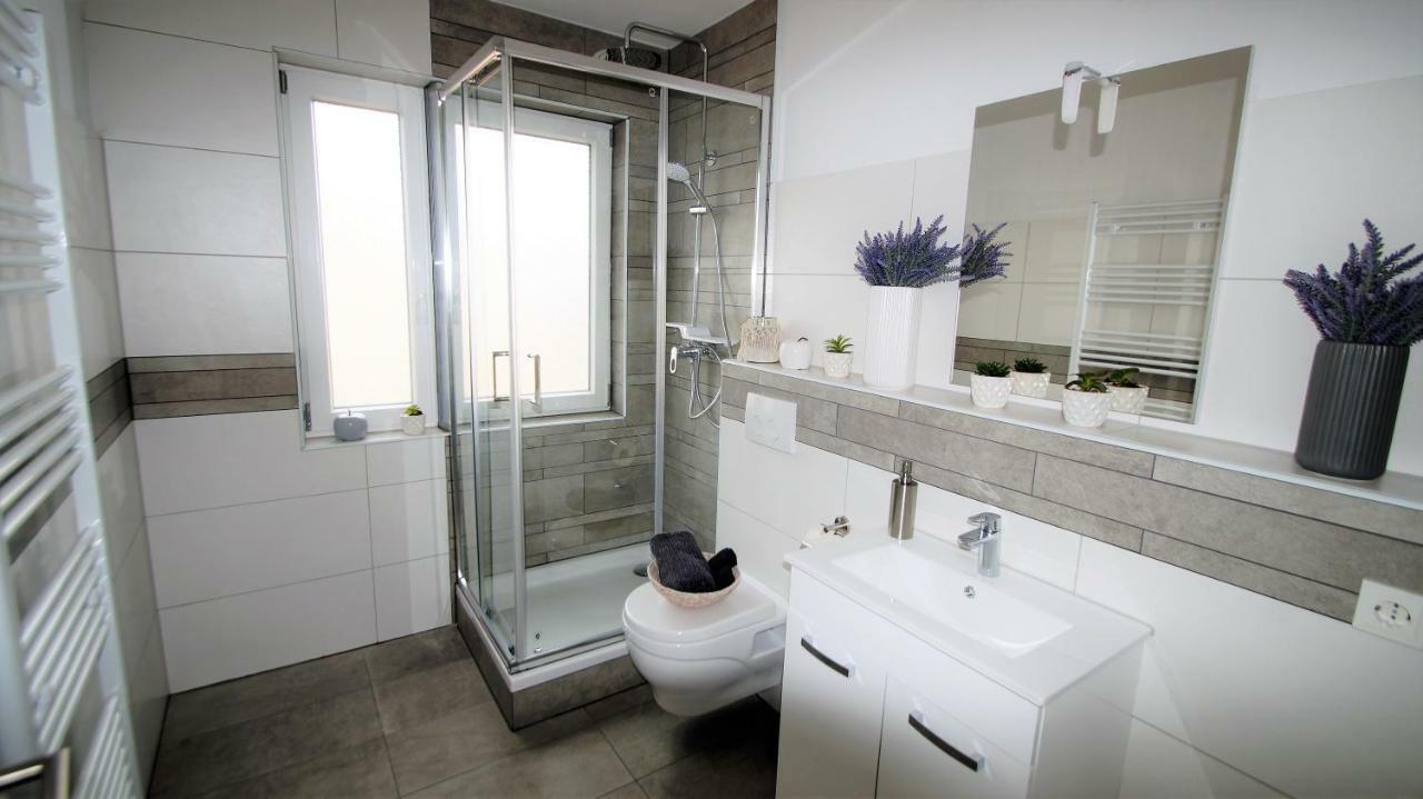 Luxus Wohnungen Naehe Koeln City/Messe แบร์กิชกลัดบัค ภายนอก รูปภาพ